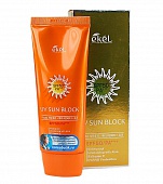 Солнцезащитный крем с алоэ и витамином Е Ekel UV Sun Block SPF50/PA+++