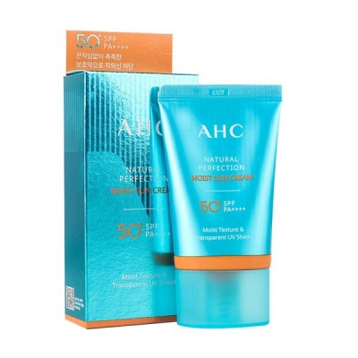 Солнцезащитный крем лёгкий увлажняющий A.H.C Natural Perfection Moist Sun Cream SPF50+/PA++++
